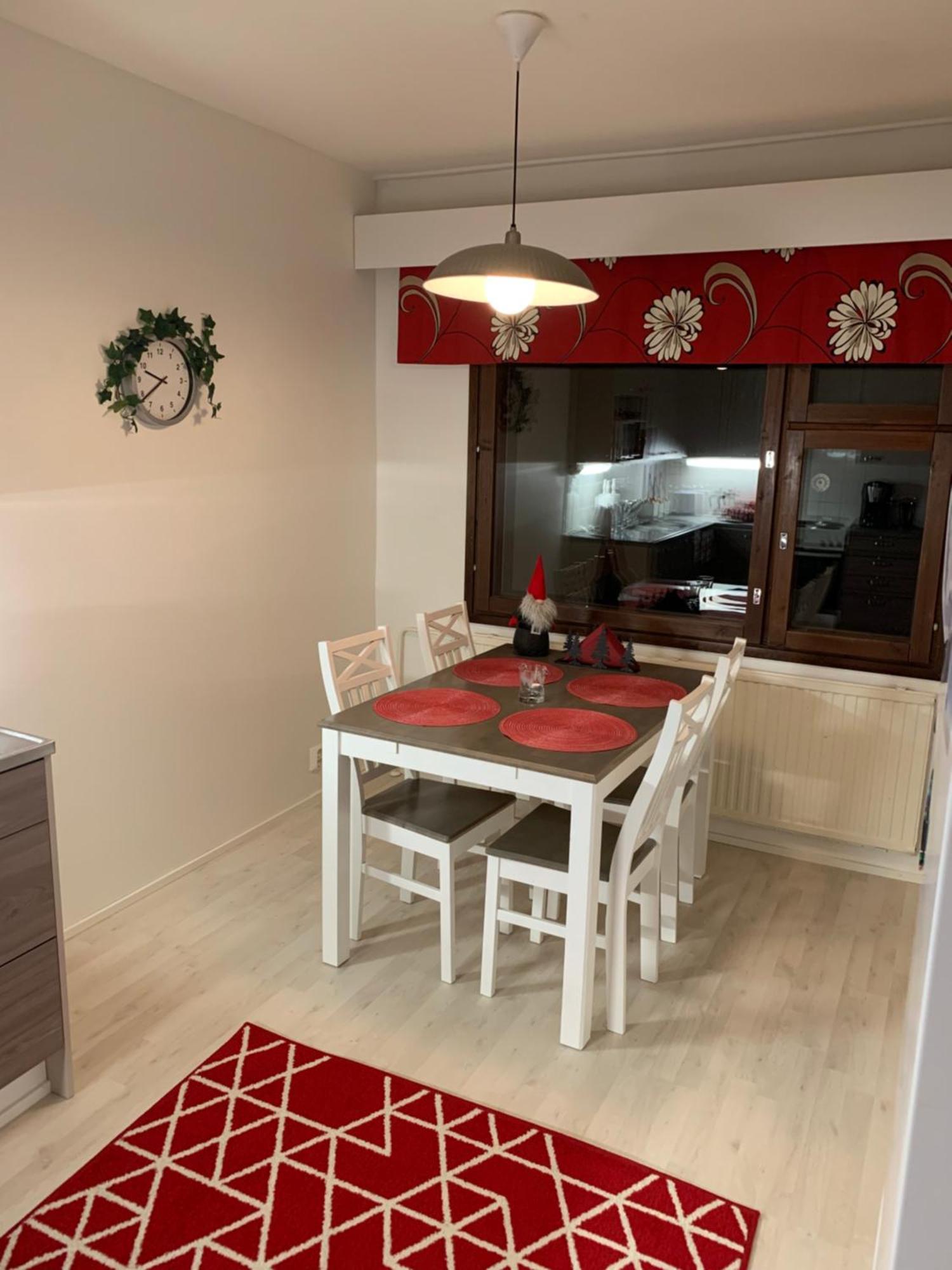 Susihukka & Punahilkka Apartments With Sauna โรวานิเอมิ ภายนอก รูปภาพ